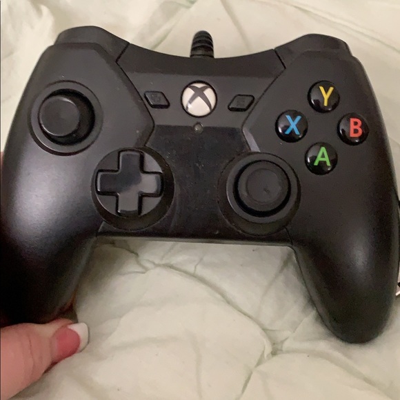 Xbox controller - Picture 1 of 1
